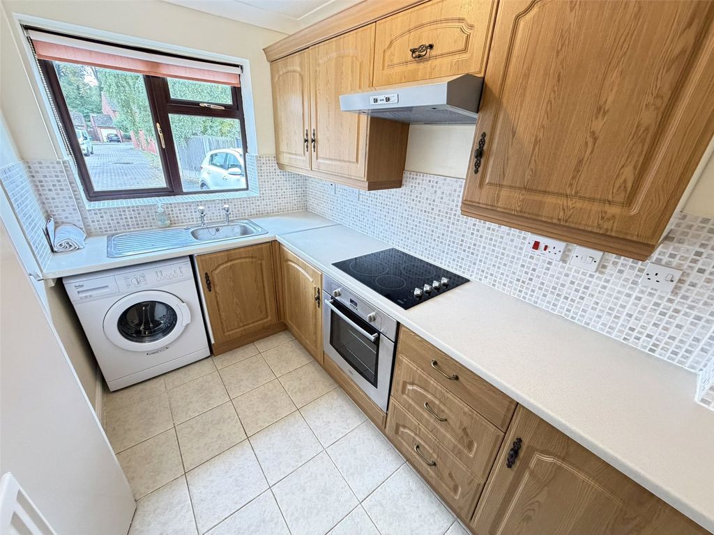 Property photo 2 of 18 Picture No. 32