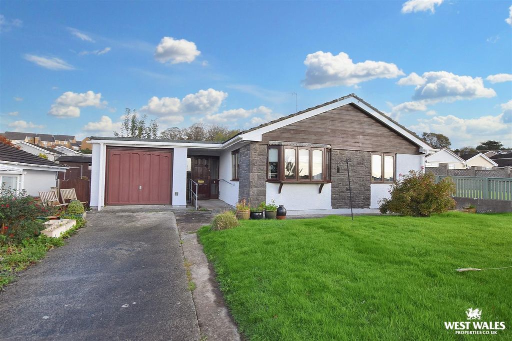 Property photo 1 of 19 18 (67).Jpg