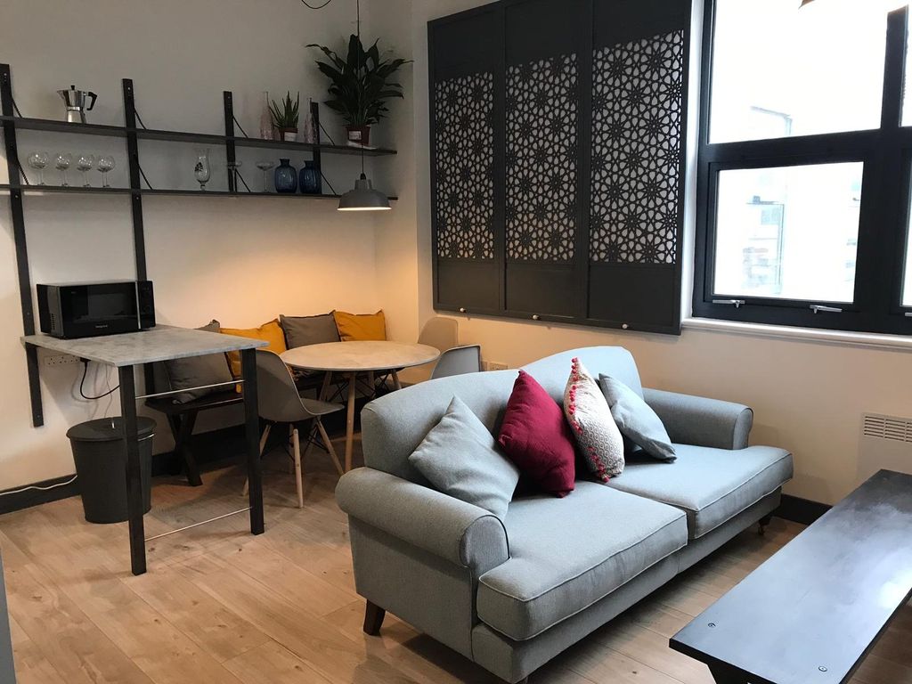 Property photo 2 of 6 Picture No. 16