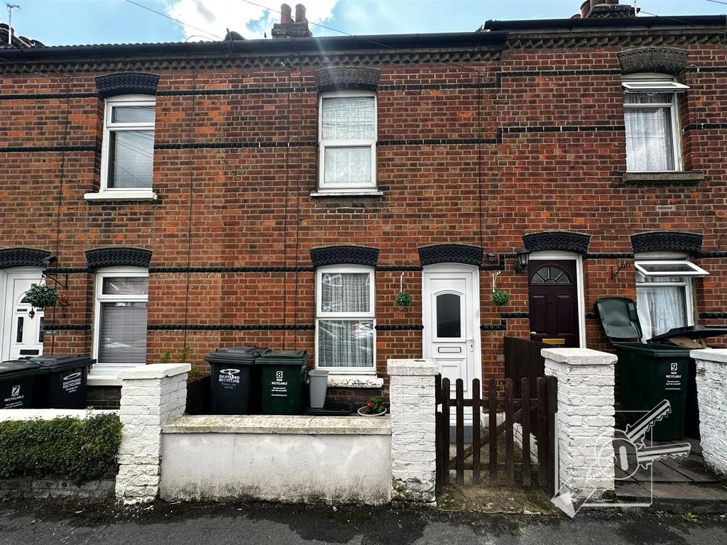 Property photo 1 of 12 External