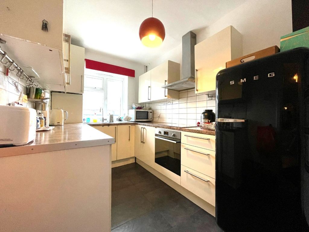 Property photo 2 of 11 794822