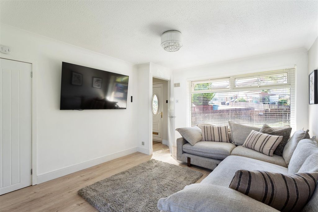 Property photo 2 of 18 2Stboswells-06.Jpg