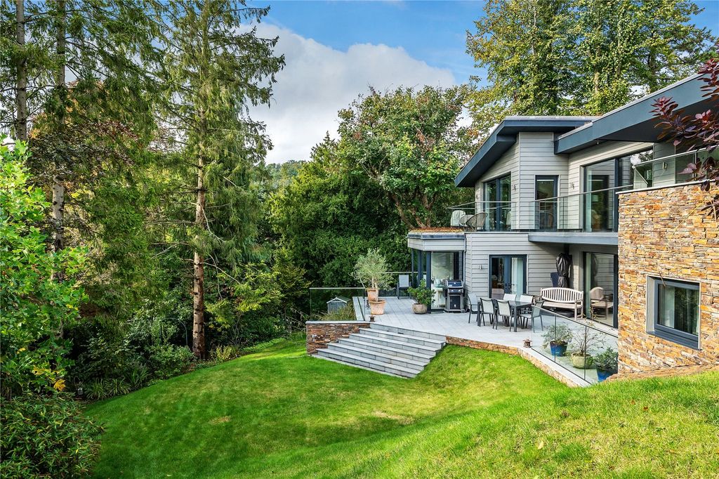 Property photo 1 of 19 Exterior