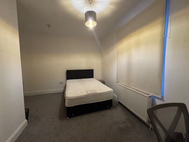 Property photo 2 of 9 Bedroom 1