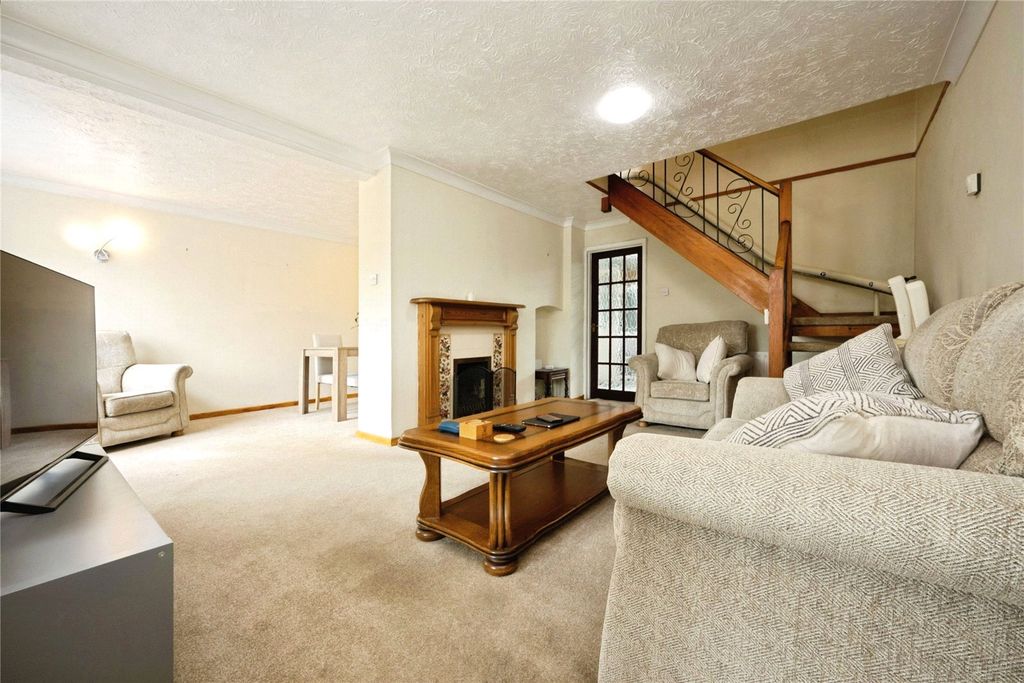 Property photo 2 of 21 Picture No. 25