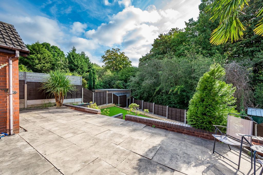 Property photo 3 of 17