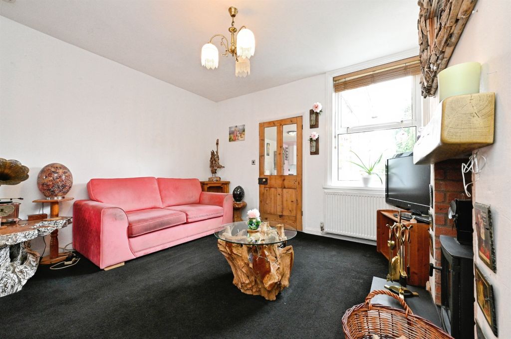 Property photo 2 of 17