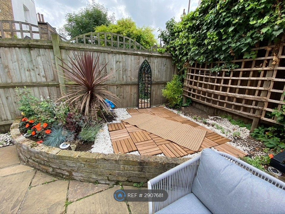 Property photo 2 of 15 Garden