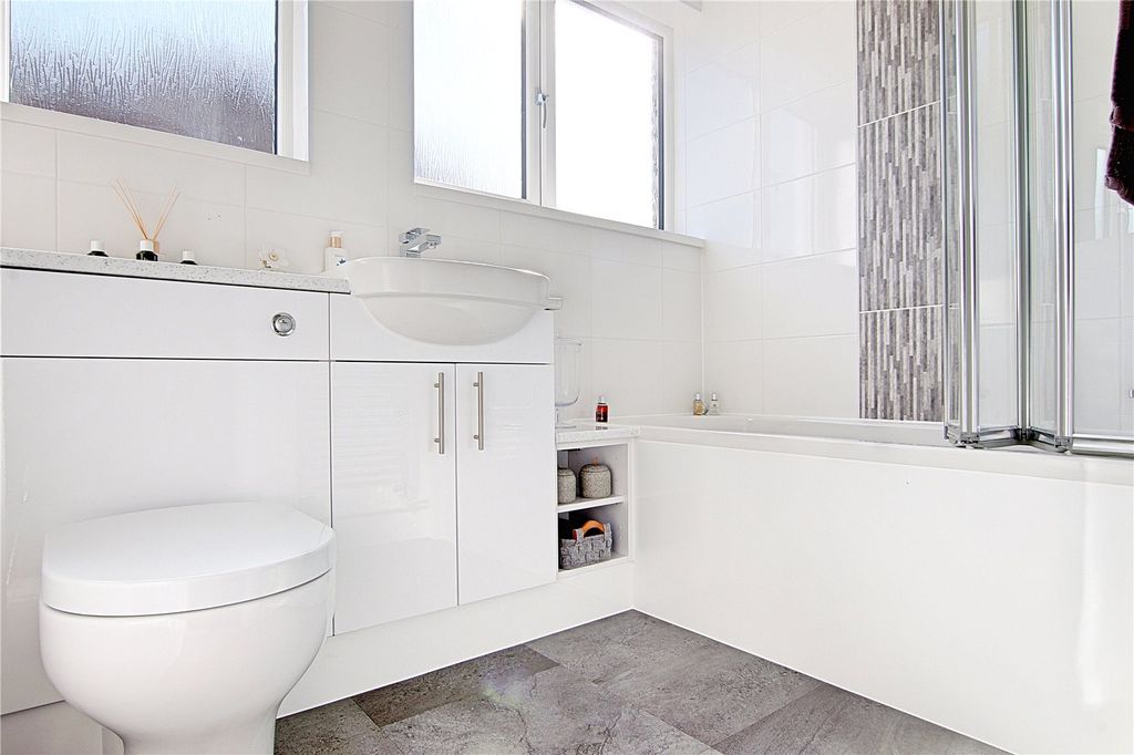 Property photo 3 of 7 Picture No. 05