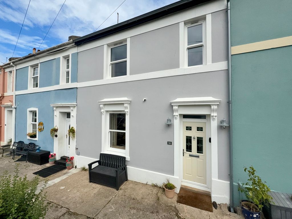 Property photo 1 of 24