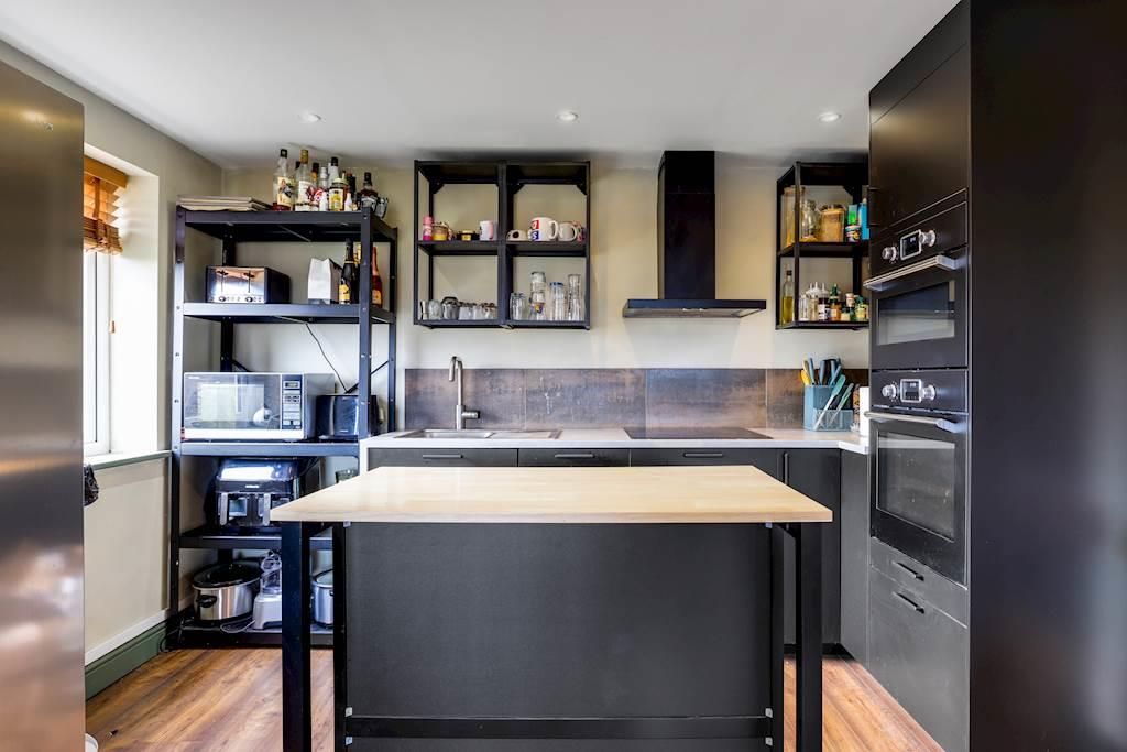 Property photo 3 of 12 05-7621Jhpropwpen - 22 Roberts Court - 22-Small.Jp