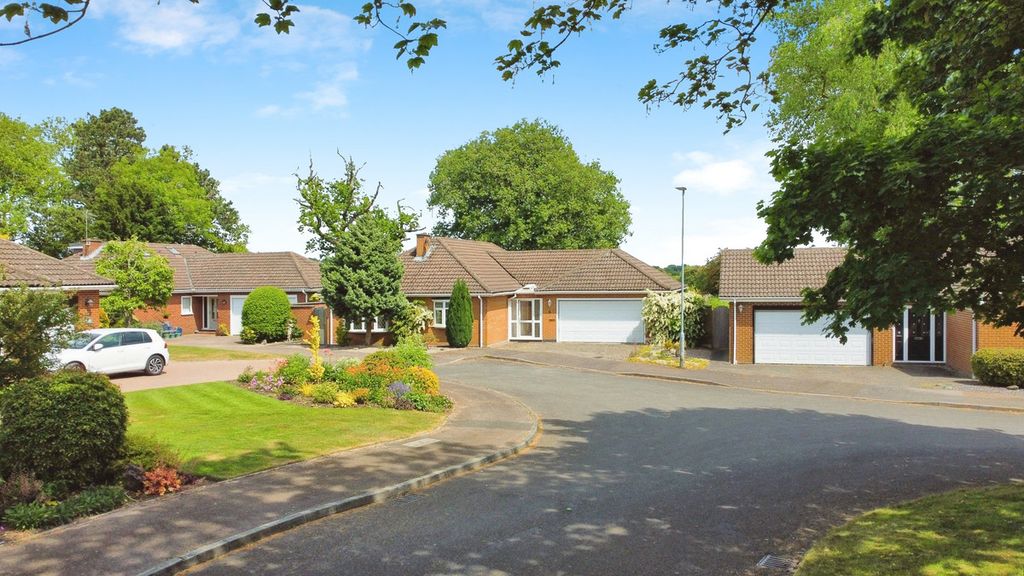 Property photo 2 of 23