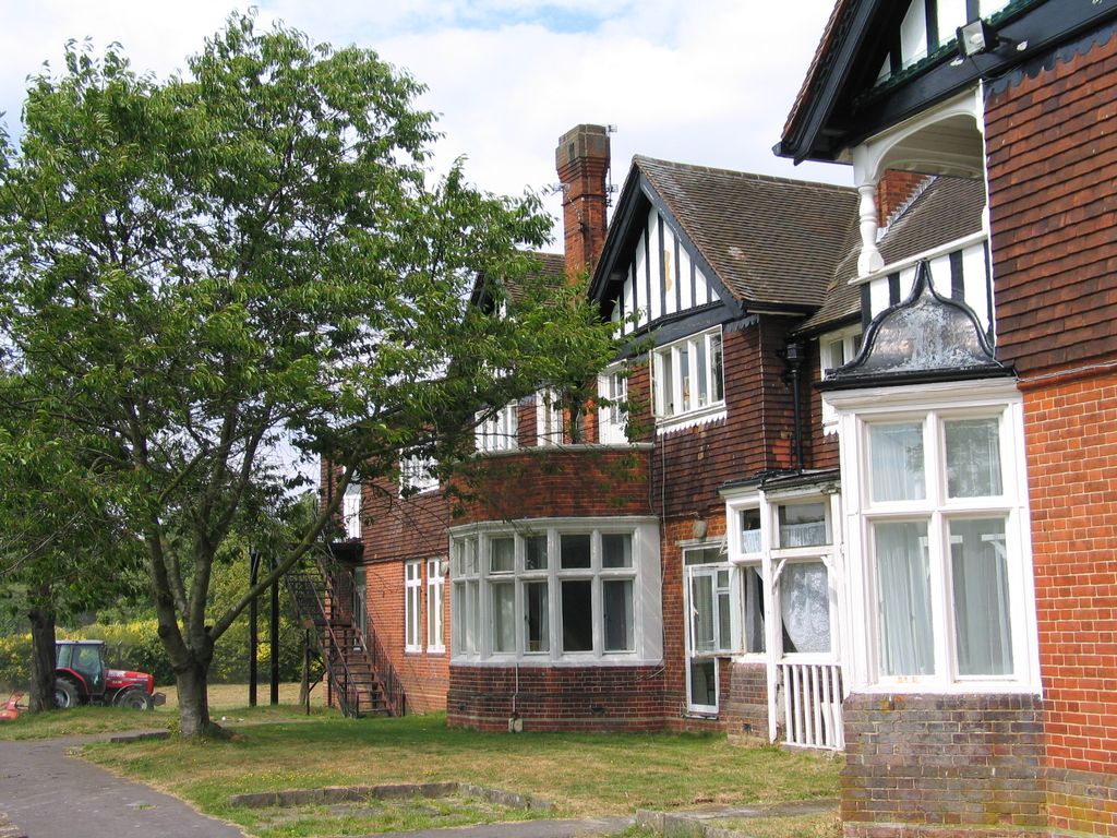 Property photo 3 of 7