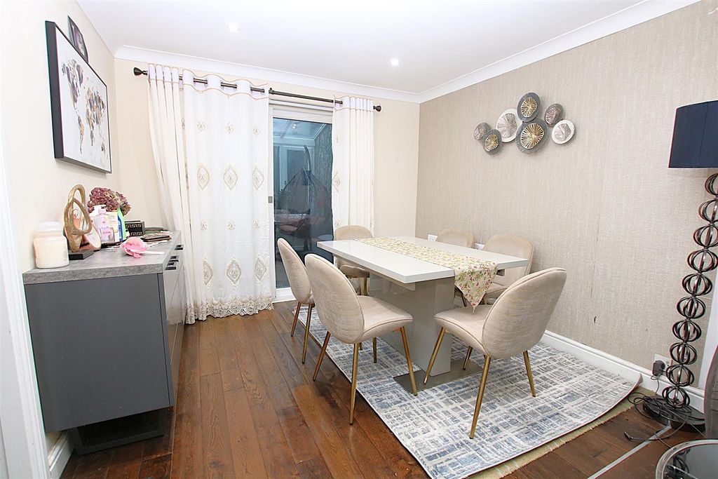 Property photo 3 of 18 Img_8442.Jpg