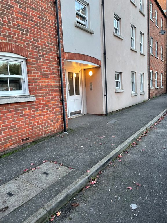 Property photo 2 of 10