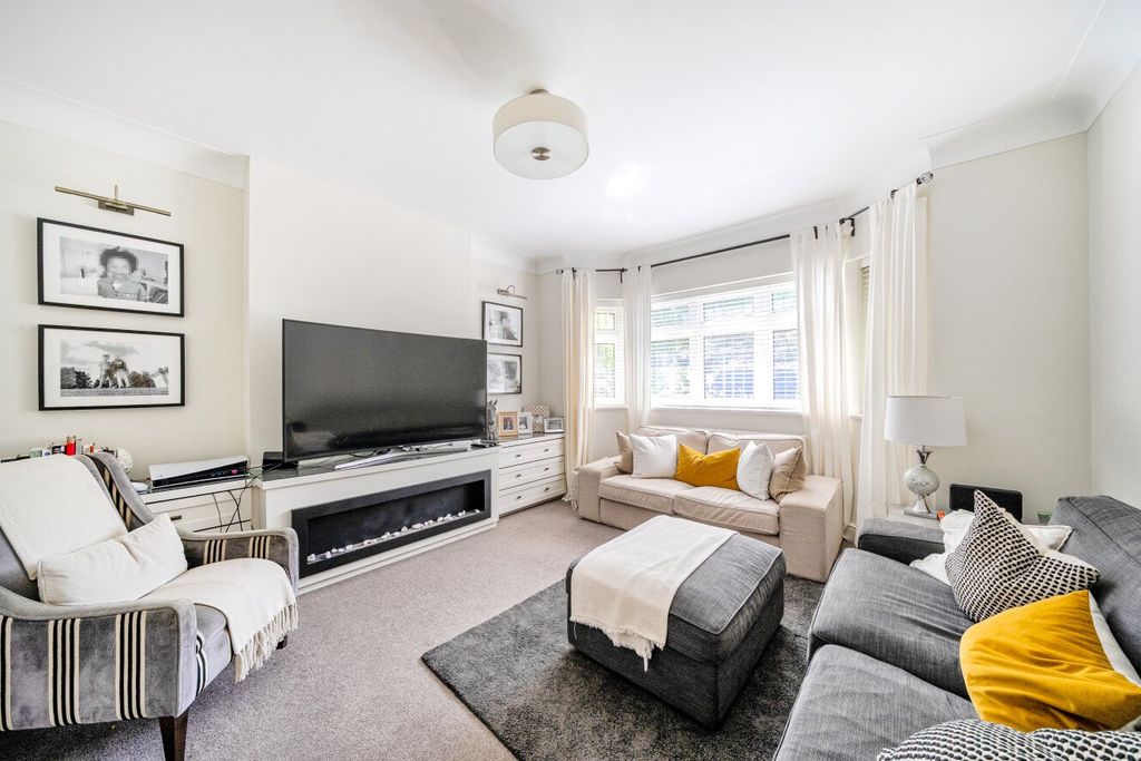 Property photo 3 of 19 Picture No. 12