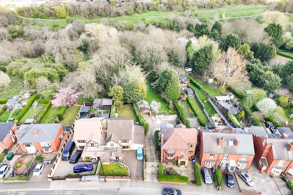 Property photo 2 of 24 Dji_20260410160202_0869_d.Jpg