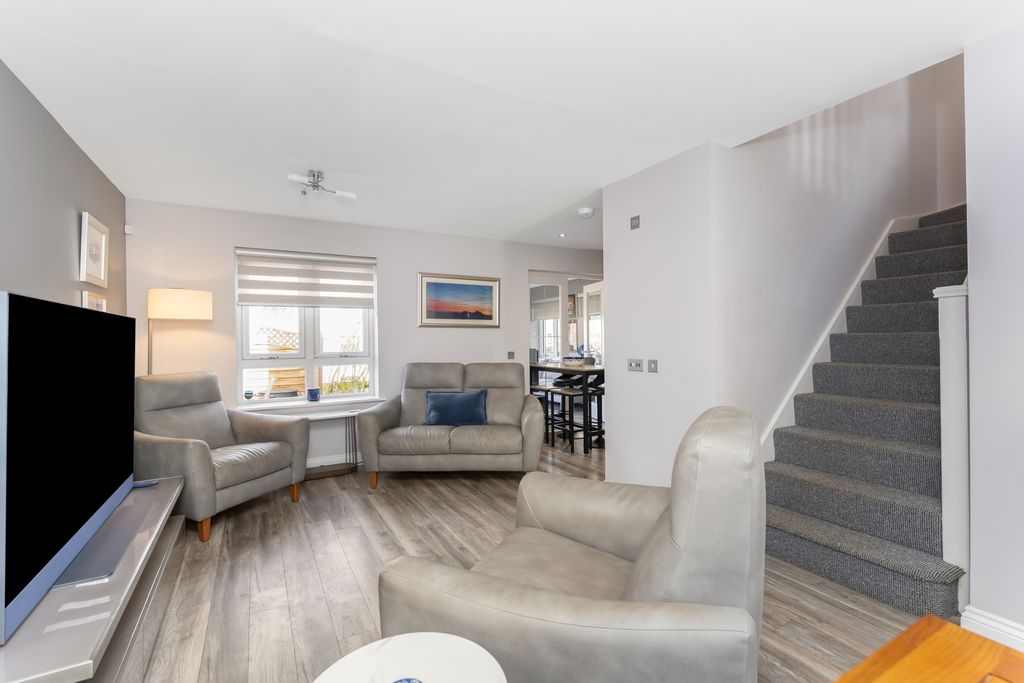 Property photo 2 of 20 Property Image 2