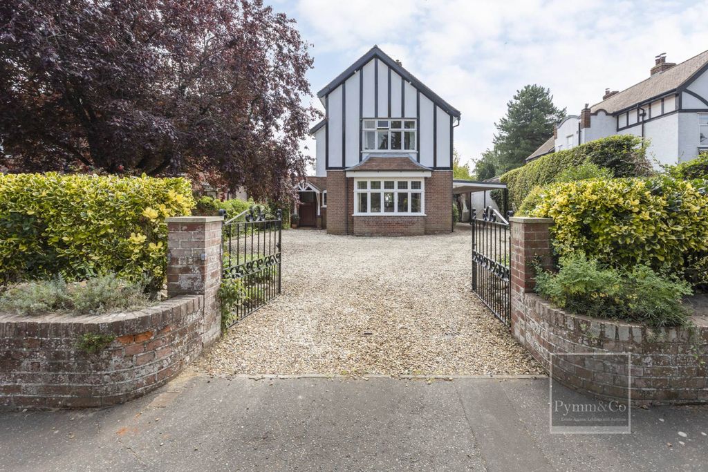 Property photo 1 of 21