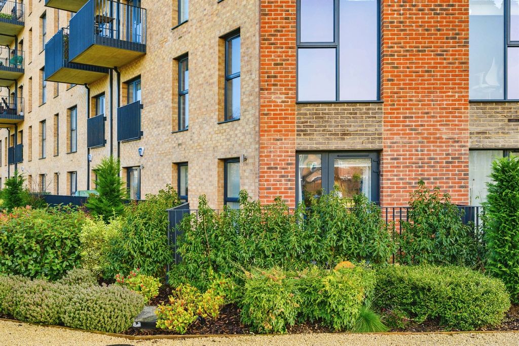 Property photo 1 of 19