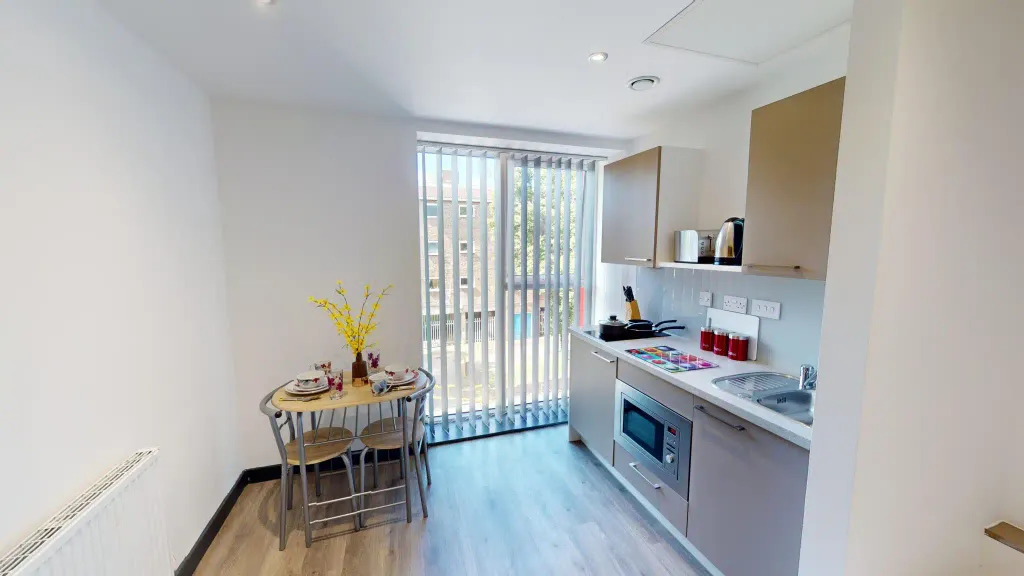 Property photo 3 of 8