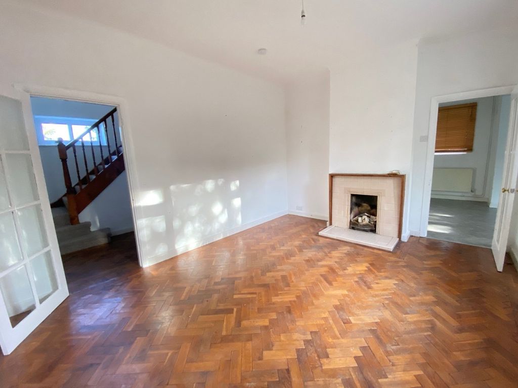 Property photo 3 of 9 Dining Room