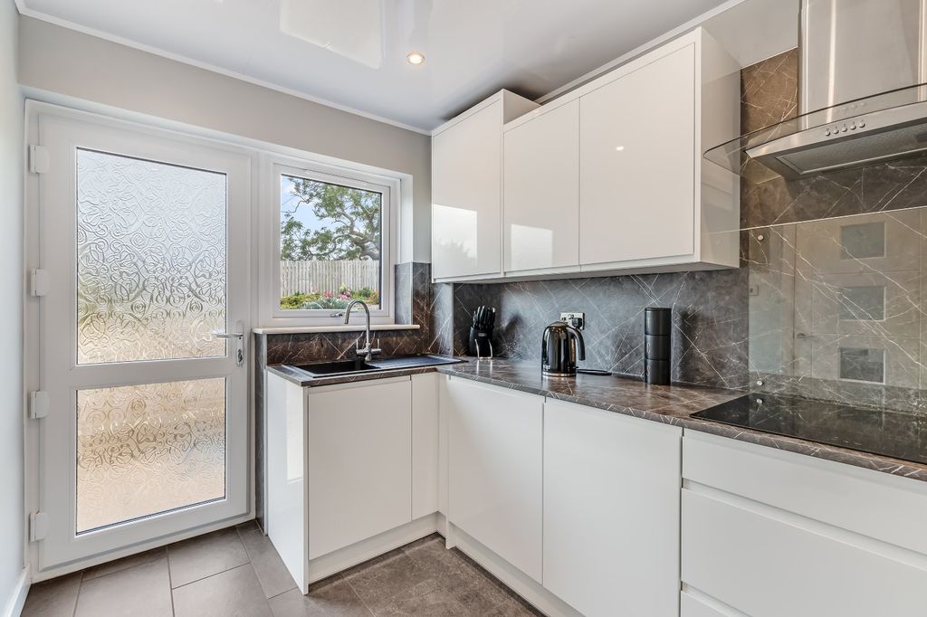 Property photo 3 of 26 Picture 3