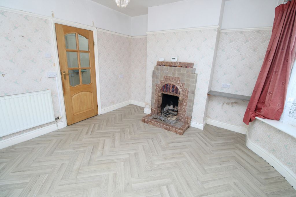 Property photo 3 of 20