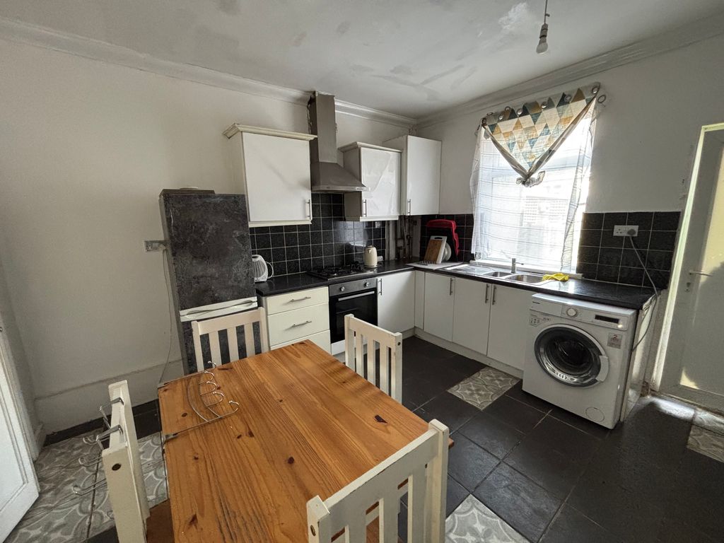 Property photo 2 of 9 Kitchen - Diner 