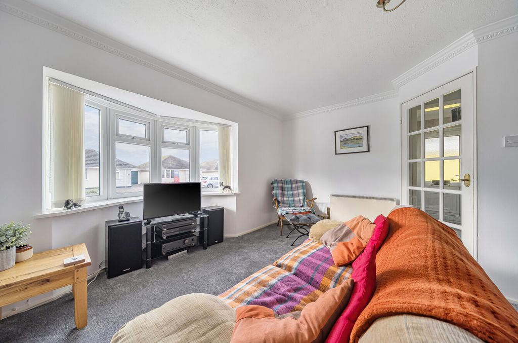 Property photo 2 of 19 1383239-8-6924583...