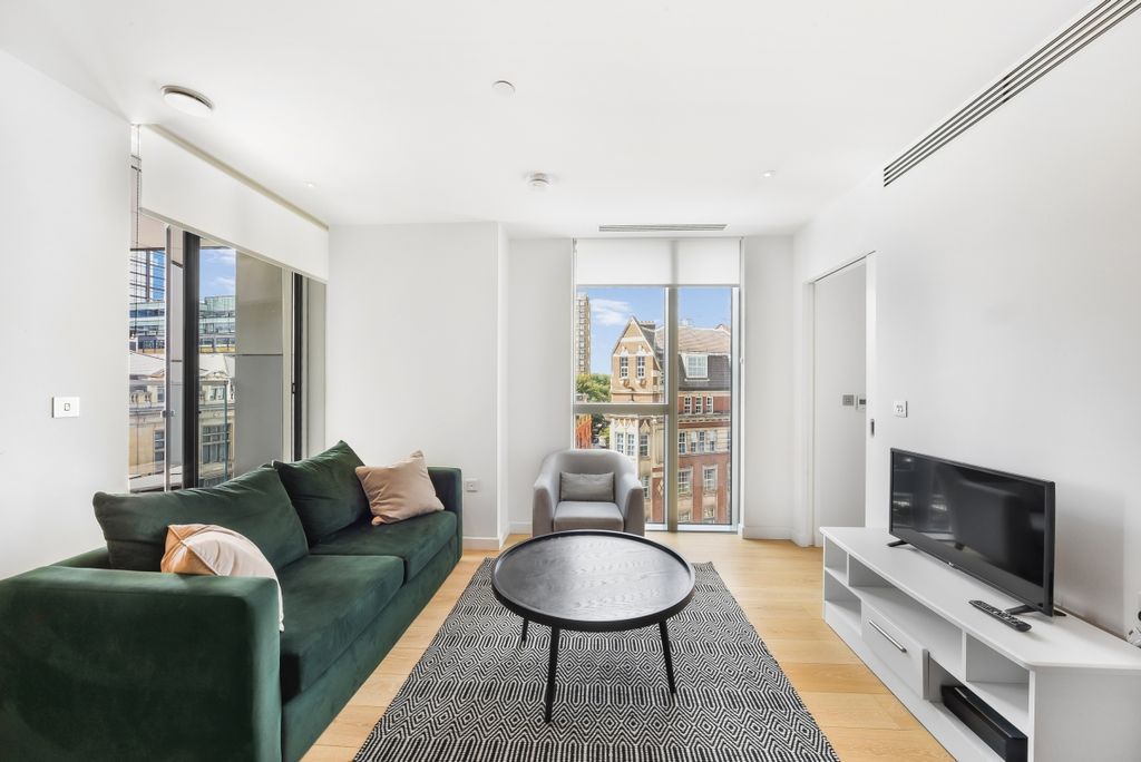 Property photo 3 of 10 Dsc_0374_High