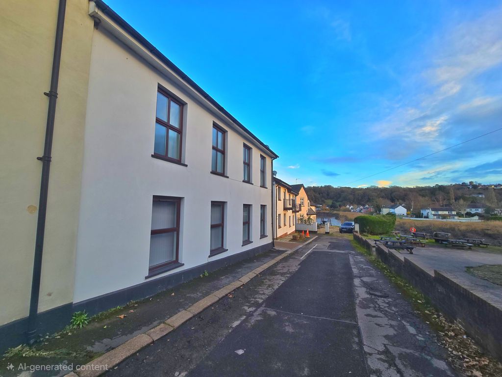 Property photo 1 of 14 Ront