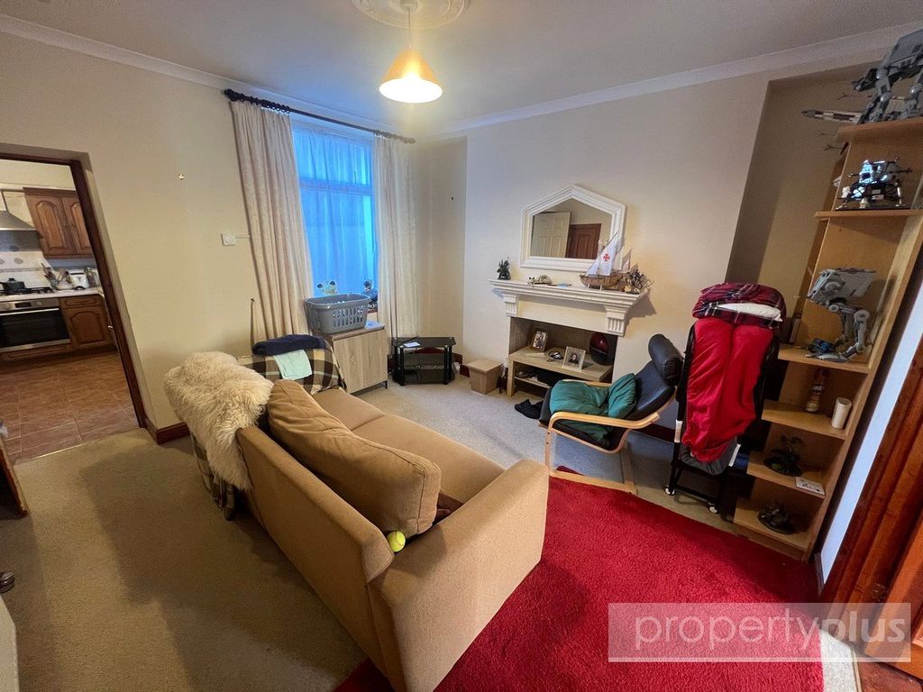 Property photo 2 of 14 Picture No. 08