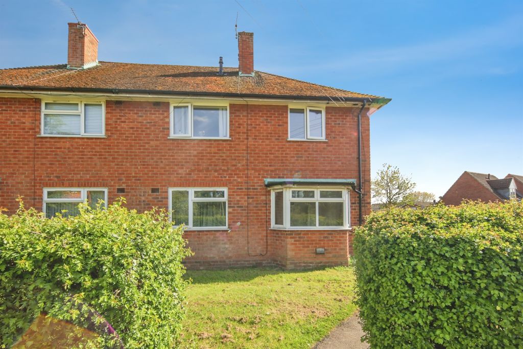 Property photo 1 of 11