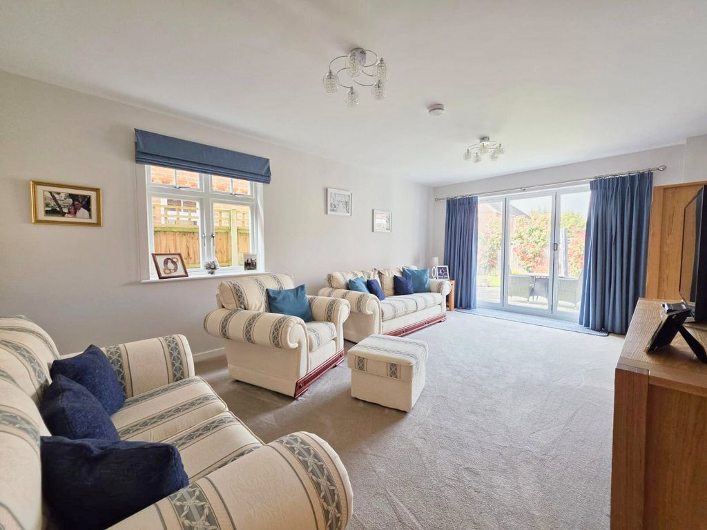 Property photo 3 of 29 Picture No. 16