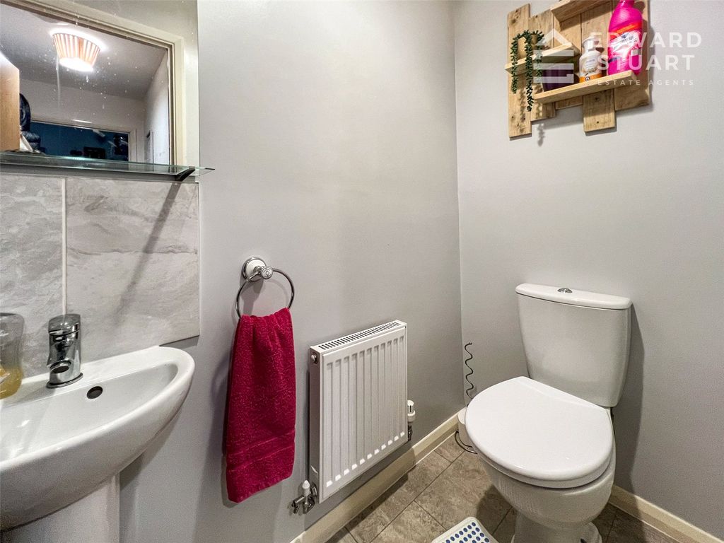 Property photo 3 of 11 Picture No. 02