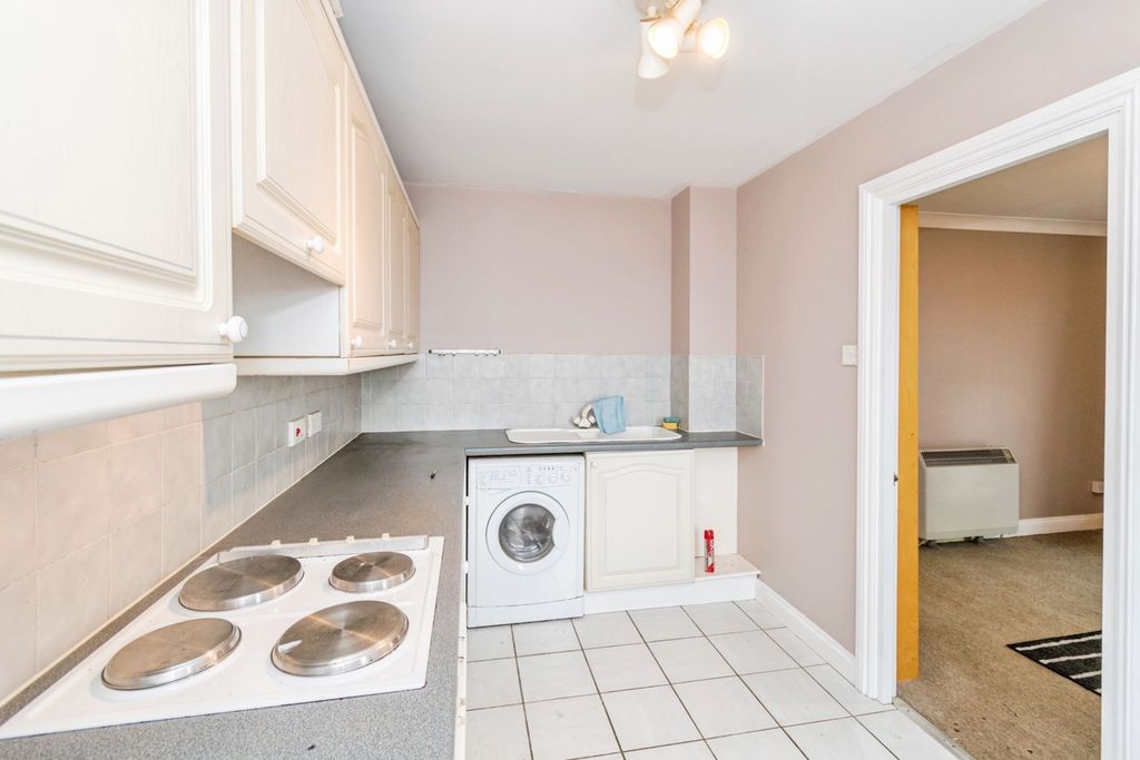 Property photo 2 of 17 Photo