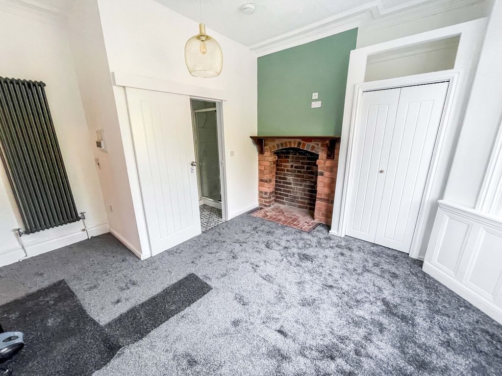 Property photo 3 of 11 Studio