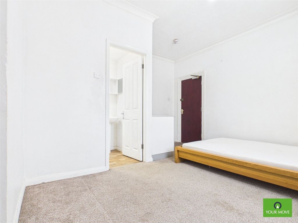 Property photo 3 of 10 Picture No. 02