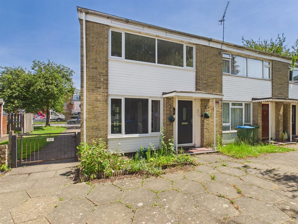 Property photo 1 of 13 Cam02435G0-Pr0316-Still018.Jpg
