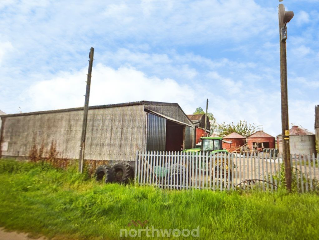 Property photo 3 of 7