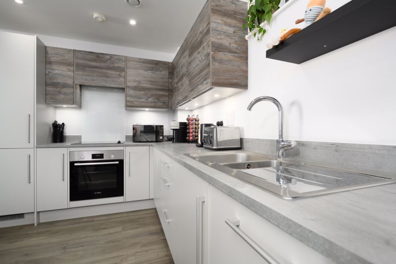 Property photo 3 of 13 Photo 9