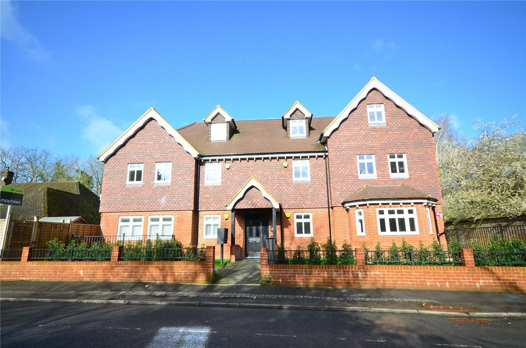 Additional image 13 of 2 bed flat for saleEast Grinstead, West Sussex RH19