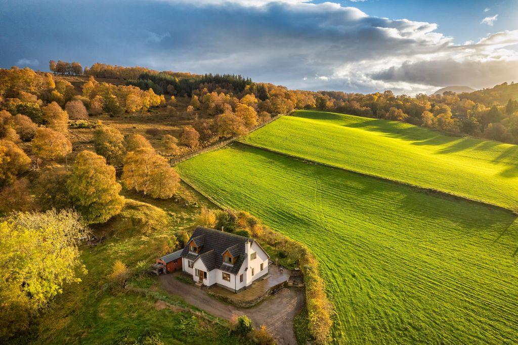 Property photo 1 of 35