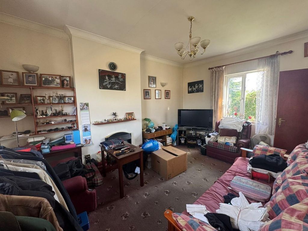 Property photo 3 of 14 3.Jpg