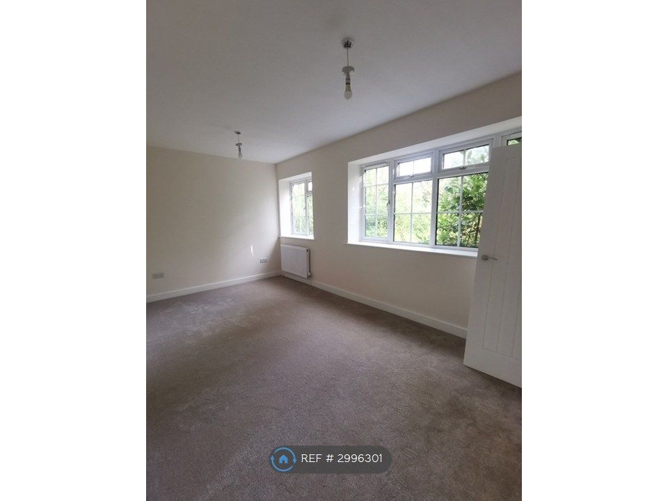 Property photo 3 of 3