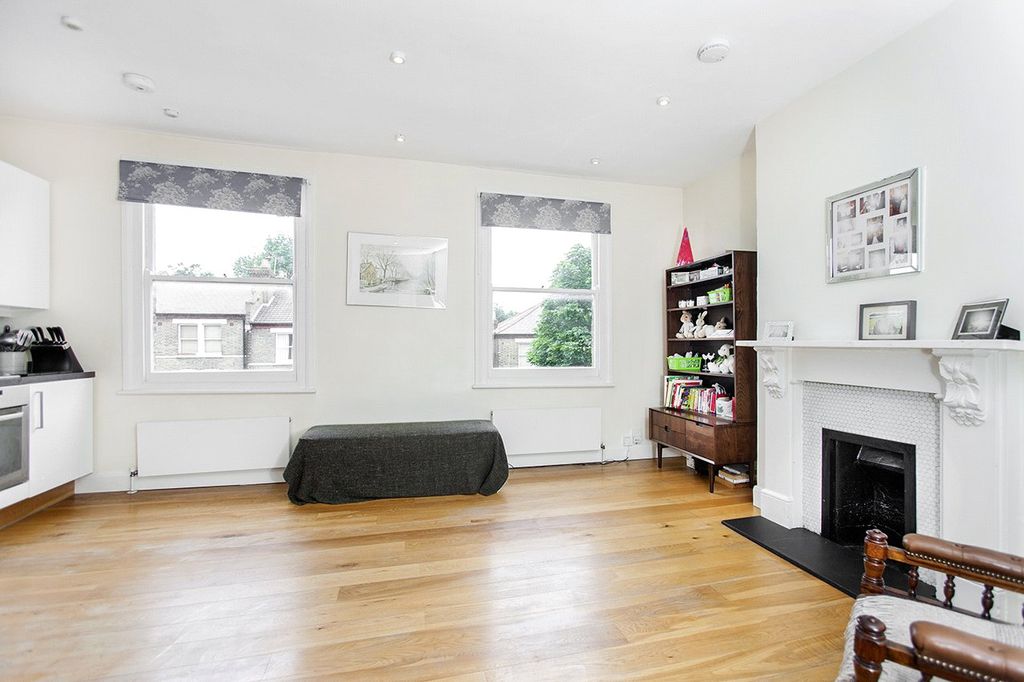 Property photo 3 of 12 Picture No. 42