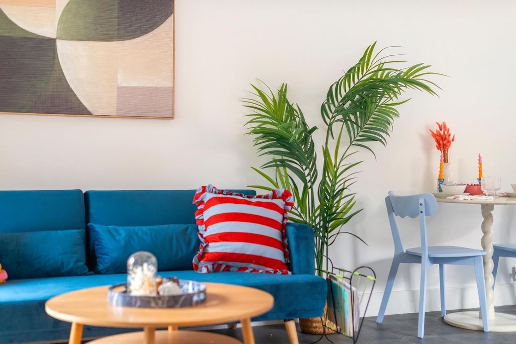 Property photo 3 of 23 3D1Rad - Reception A.Jpg