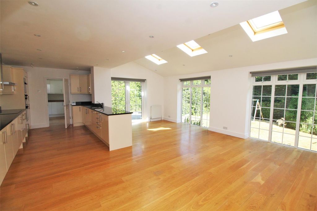 Property photo 2 of 22 Open Plan Dining/Family