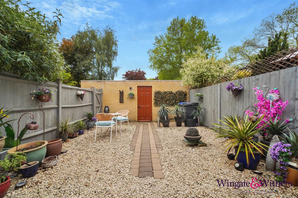 Property photo 2 of 18 16.Jpg